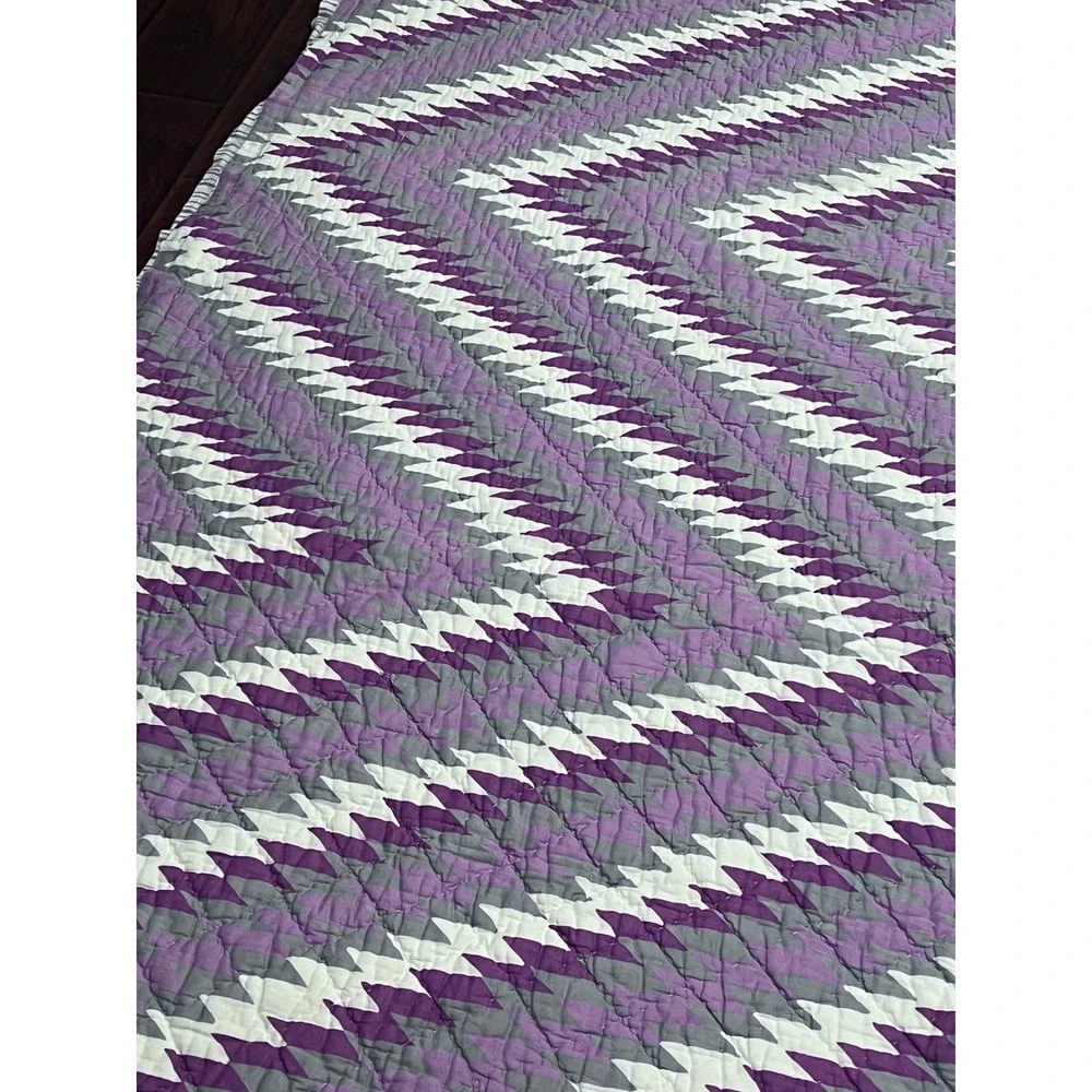 John Robshaw‎ Luxury King Quilt Lavender Purple White Chevron Cotton Made India